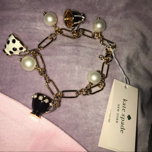 Kate Spade NWT Alice in Wonderland Teacup Charm Bracelet - Picture 6 of 11